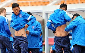 巴萨王者归来！费兰托雷斯帽子戏法领衔三连胜，欧冠复仇战即将打响