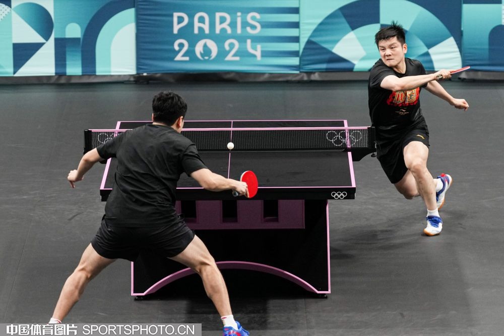 刺激的3-3！多特2次领先被逆转，第95分钟绝平，德甲9轮不败仍第2